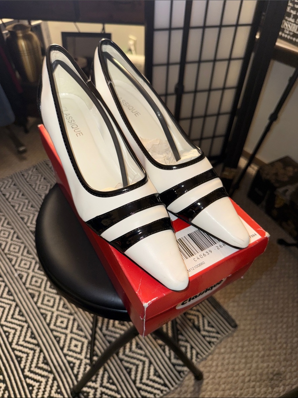 Classiques Entier White Patent Pointed Pumps with Black Stripes